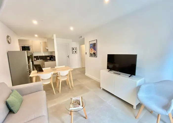 Republique Apartament