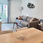 Republique Apartment *