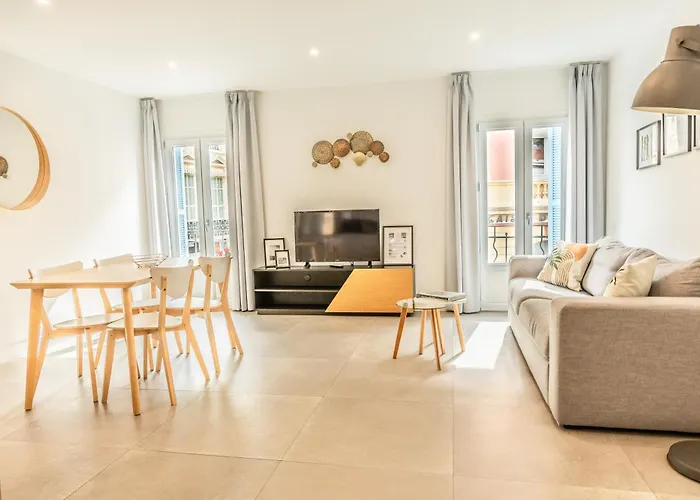 Republique Apartman Menton